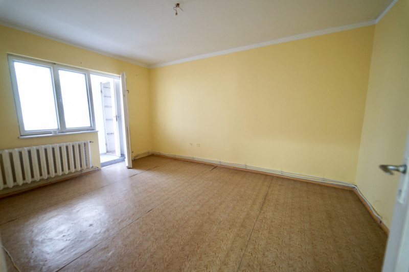 Apartament 3 camere| Decomandat |cart.Manastur| str Mehedinți |zona Nora|