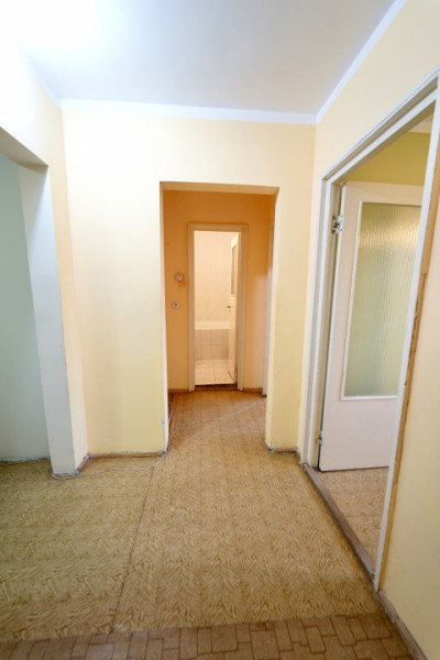 Apartament 3 camere| Decomandat |cart.Manastur| str Mehedinți |zona Nora|