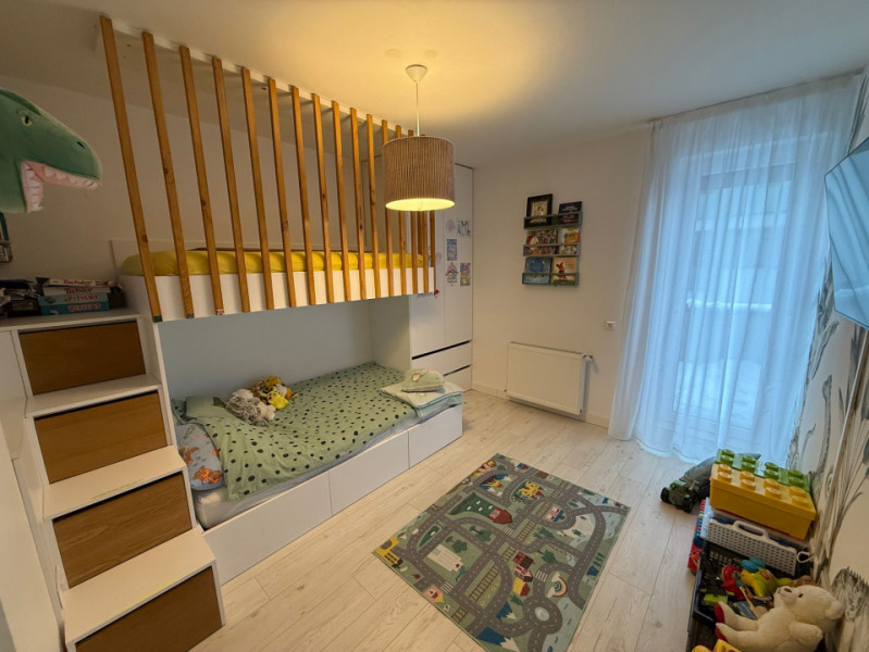 Ap 3 camere ,68 mp+40 mp terasa, finisat  si mobilat,in cart Europa 