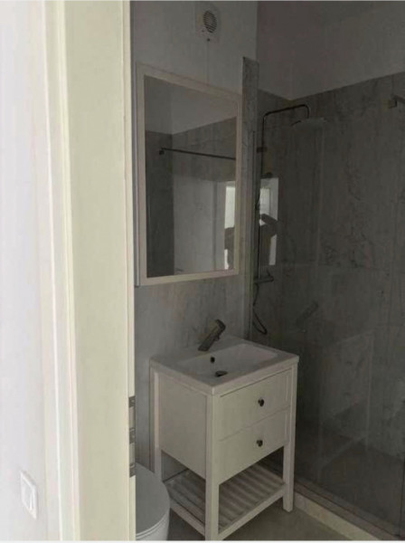 Apartament de 2 camere, Finisat, zona BMW, Floresti