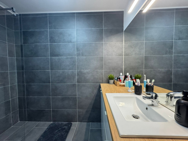 Apartment 3 camere în Grigorescu  cu panorama deosebita,finisat si mobilat 