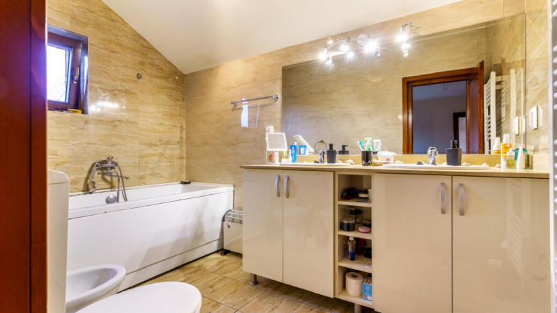 Casă de vânzare – Someșeni, Cluj-Napoca | 994 mp teren | 242 mp utili