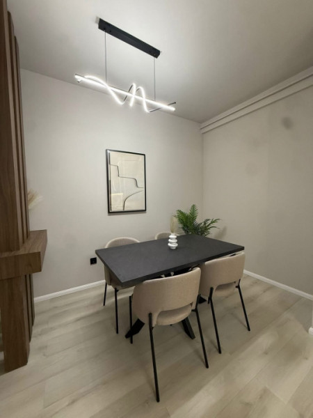  Apartament 2 cam ultrafinisat Florești, Str Eroilor