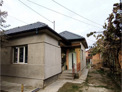 Casa de vanzare 3 camere,84 mp utili si teren 380mp zona Pod Ira Someseni 