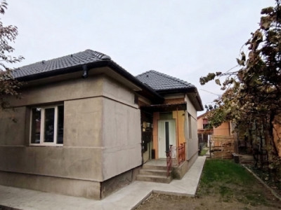 Casa de vanzare 3 camere,84 mp utili si teren 380mp zona Pod Ira Someseni 