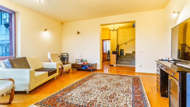 Casă de vânzare – Someșeni, Cluj-Napoca | 994 mp teren | 242 mp utili