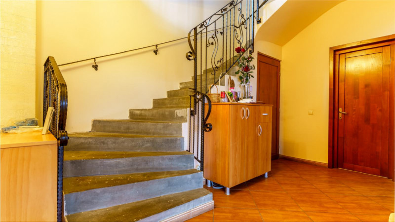 Casă de vânzare – Someșeni, Cluj-Napoca | 497 mp teren | 242 mp utili