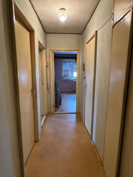 Ap 2 cam  decomandat ,in Manastur, str Mehedinți 