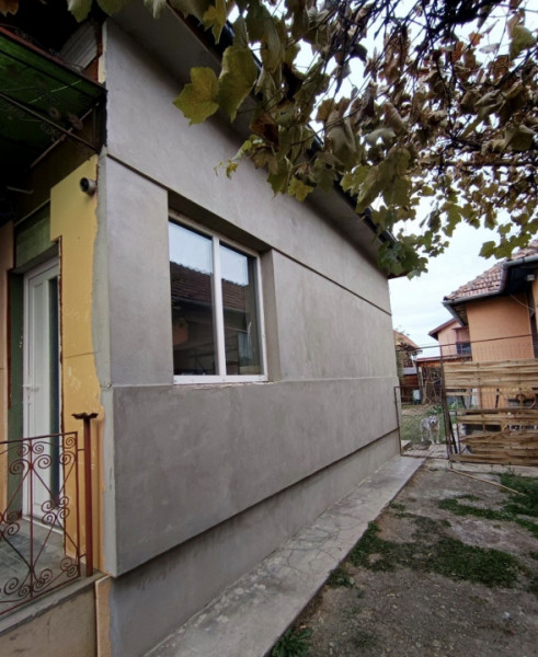 Casa de vanzare 3 camere,84 mp utili si teren 380mp zona Pod Ira Someseni 
