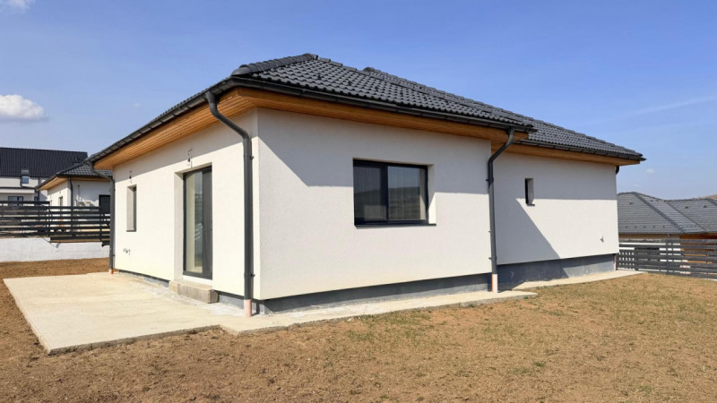 Casa individuala in Corusu finisata la cheie, 115 mp utili, teren 725 mp