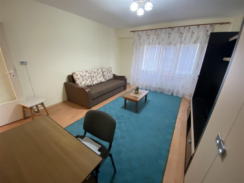 Apartament 1 cam de inchiriat str N Titulescu zona Interservisan