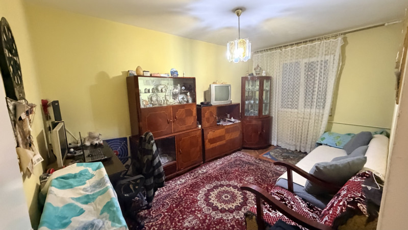 Apartament 3 camere,str Grigore Alexandrescu, cart.Manastur 