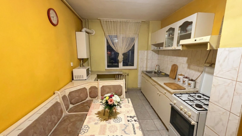 Apartament 3 camere,str Grigore Alexandrescu, cart.Manastur 