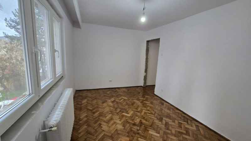 Apartament 3 camere,Aleea Padin, cart.Manastur 