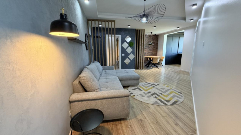 Apartament 3 camere +garaj in zona Metro-BMW (VIVO Mall)