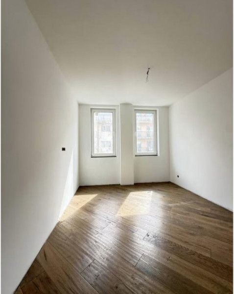  Ap 2 camere 51mp , etaj intermediar,garaj,Floresti, zona Muzeul Apei