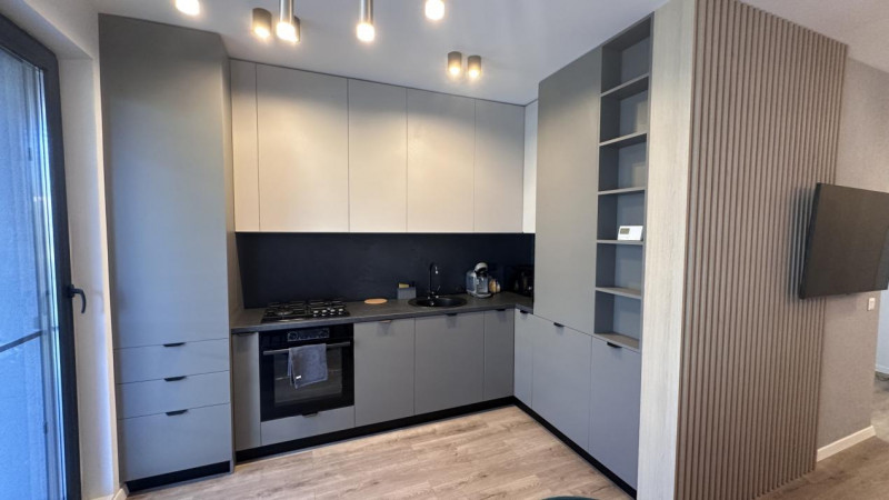 Ap 2 camere modern +garaj de inchiriat in Rozelor Residence