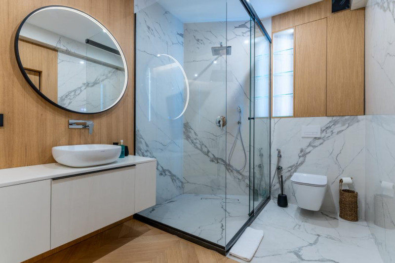 Inchiriere Penthouse de Lux cu 4 camere ,Centru, terasa 200mp