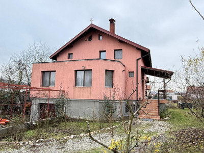 Casă de vânzare – Someșeni, Cluj-Napoca | 497 mp teren | 242 mp utili