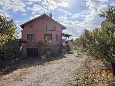 Casă de vânzare – Someșeni, Cluj-Napoca | 497 mp teren | 242 mp utili