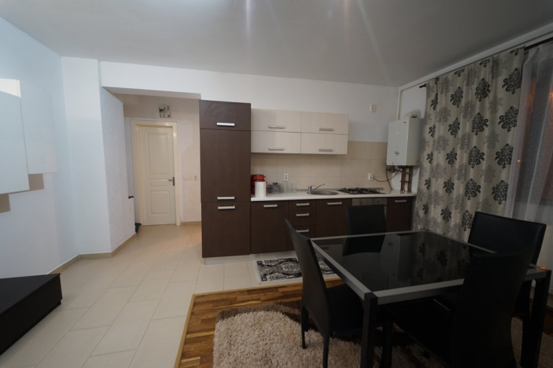 Apartament 2 camere de vanzare in Manastur ,str Huedinului,zona Nora