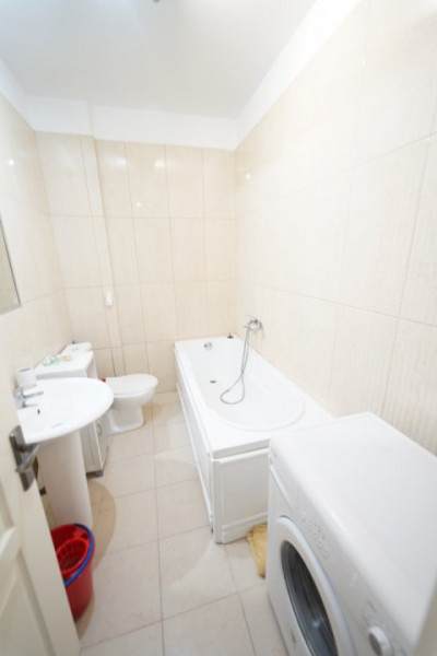 Apartament 2 camere de vanzare in Manastur ,str Huedinului,zona Nora