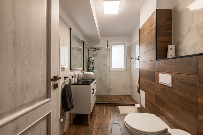Apartament 3 camere de lux,2 garaje,zona Iulius Mall