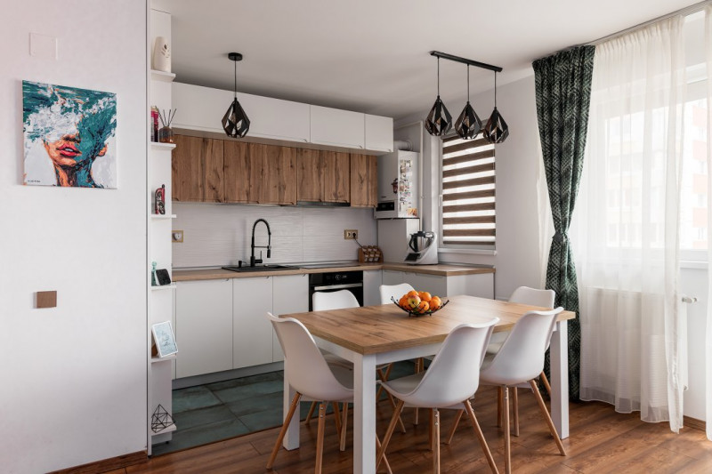 Apartament 3 camere de lux,2 garaje,zona Iulius Mall