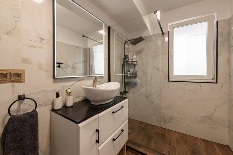 Apartament 3 camere de lux,2 garaje,zona Iulius Mall