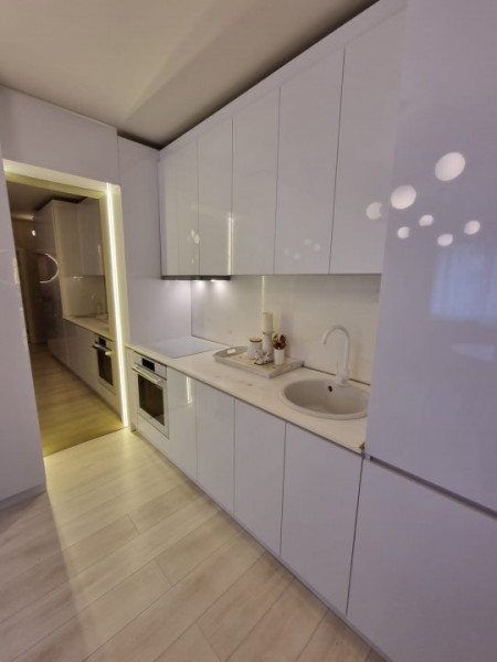 Vanzare apartament 2 camere de LUX bloc nou cu CF str Valea Garboului,zona Polus