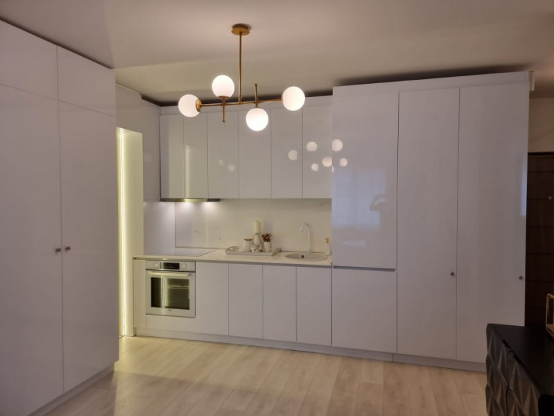 Vanzare apartament 2 camere de LUX bloc nou cu CF str Valea Garboului,zona Polus