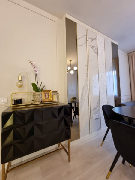 Vanzare apartament 2 camere de LUX bloc nou cu CF str Valea Garboului,zona Polus